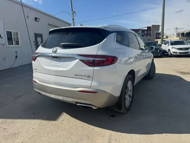 2018 Buick Enclave Essence - Photo 3