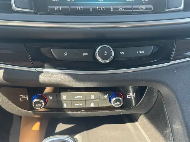 2018 Buick Enclave Essence - Photo 14