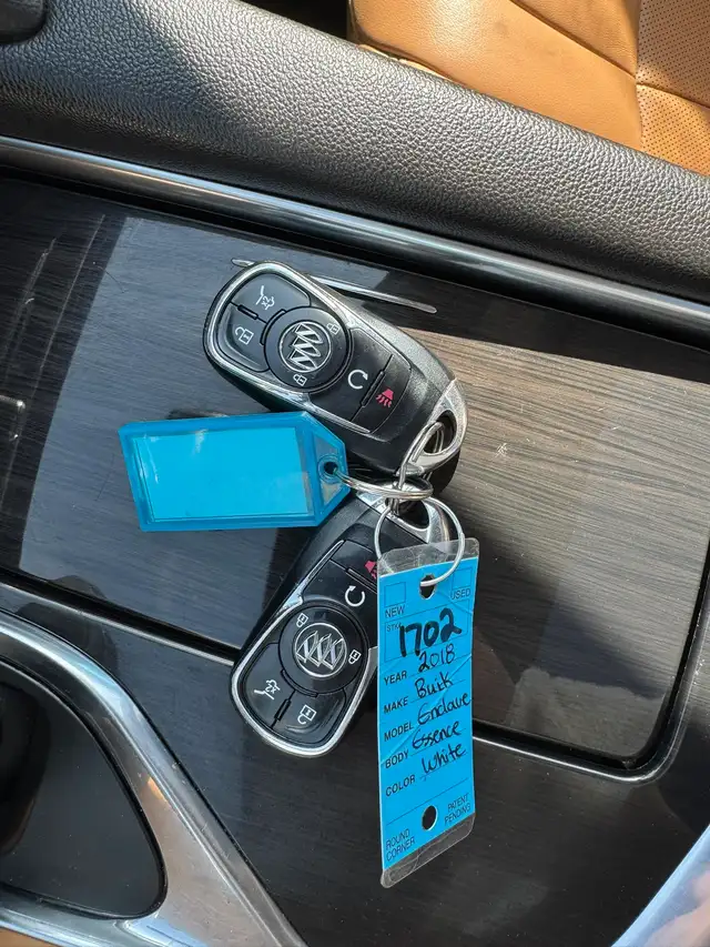 2018 Buick Enclave Essence - Photo 21