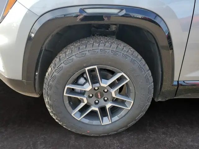 2026 GMC Terrain - Photo 10