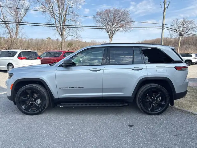 2023 Jeep Grand Cherokee Limited - Photo 4
