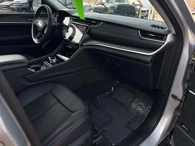 2023 Jeep Grand Cherokee Limited - Photo 9