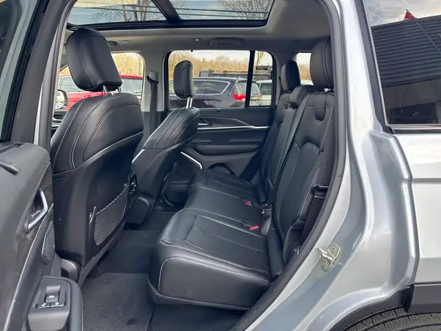 2023 Jeep Grand Cherokee Limited - Photo 14