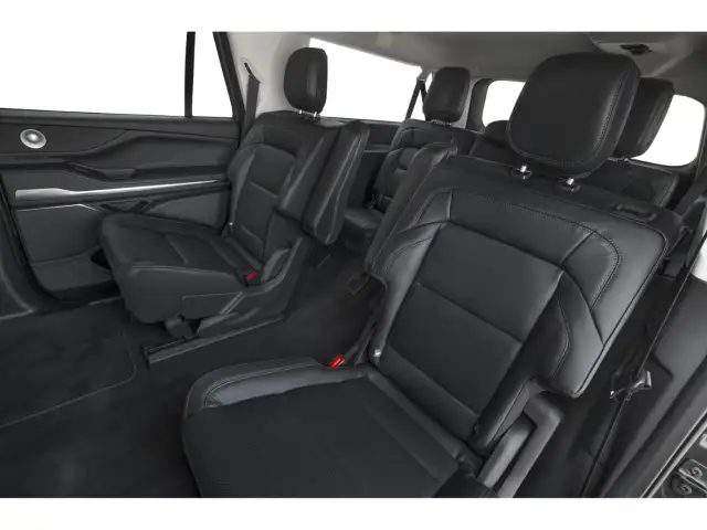 2026 Lincoln Navigator L - Photo 10