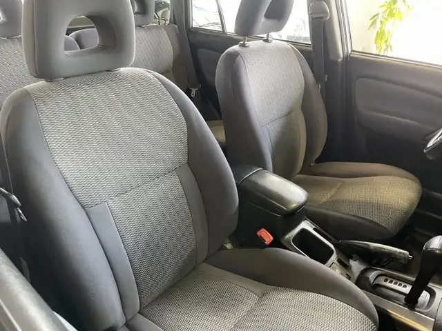 2004 Toyota RAV4 - Photo 21