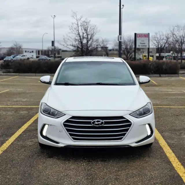 2017 Hyundai Elantra 4dr Sdn Auto GLS - Photo 2