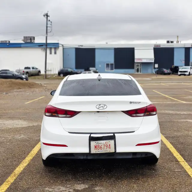 2017 Hyundai Elantra 4dr Sdn Auto GLS - Photo 6