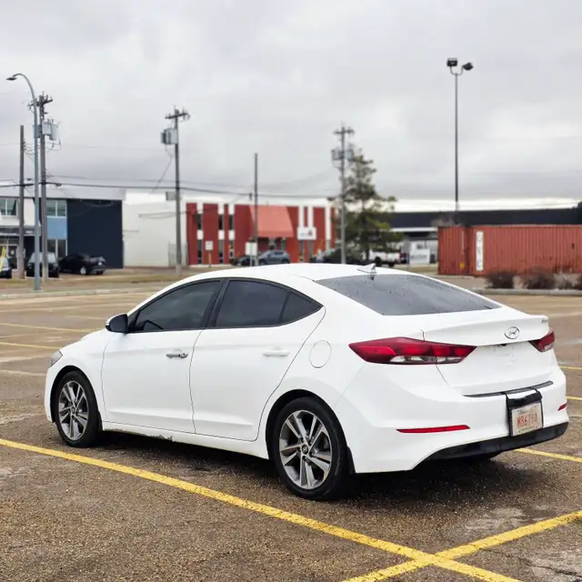 2017 Hyundai Elantra 4dr Sdn Auto GLS - Photo 7