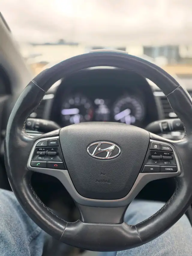 2017 Hyundai Elantra 4dr Sdn Auto GLS - Photo 9