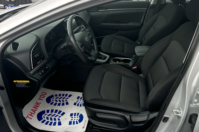2017 Hyundai Elantra 4dr Sdn Auto GLS - Photo 13