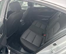 2017 Hyundai Elantra 4dr Sdn Auto GLS - Photo 14