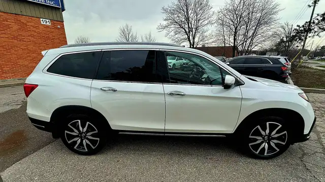 2021 Honda Pilot Touring 7-Passenger AWD - NO ACCIDENTS - LEATHE - Photo 4
