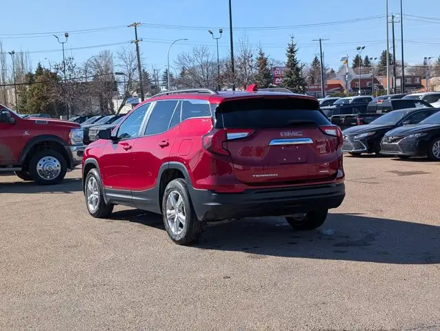 2024 GMC Terrain SLE - Photo 4