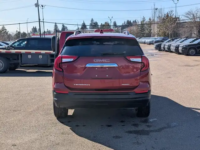 2024 GMC Terrain SLE - Photo 5