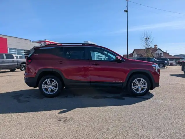 2024 GMC Terrain SLE - Photo 8