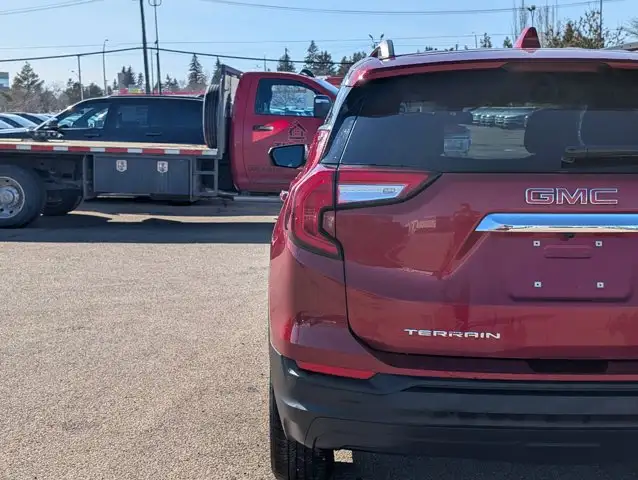 2024 GMC Terrain SLE - Photo 13