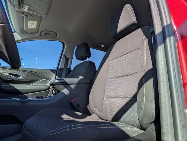 2024 GMC Terrain SLE - Photo 18