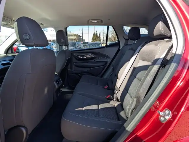 2024 GMC Terrain SLE - Photo 19