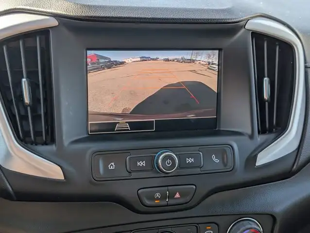 2024 GMC Terrain SLE - Photo 28