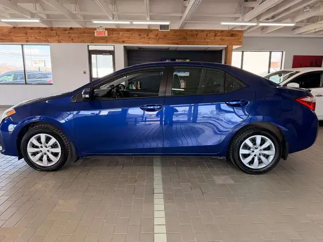 2016 Toyota Corolla CE - Photo 2