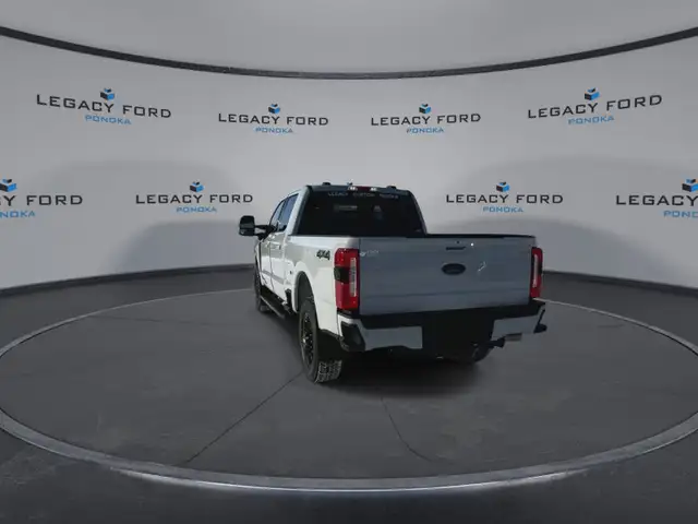2025 Ford F-350 Super Duty Lariat - Navigation - Photo 3