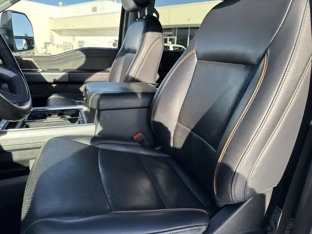 2025 Ford F-350 Super Duty Lariat - Navigation - Photo 13