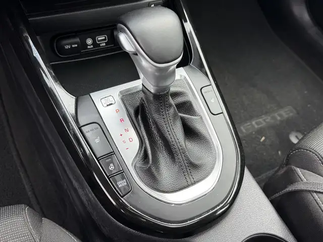2021 Kia Forte EX - Photo 23