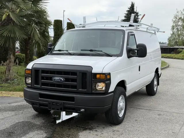 2008 Ford Econoline E-250 Cargo Van with Roof Rack - Photo 4