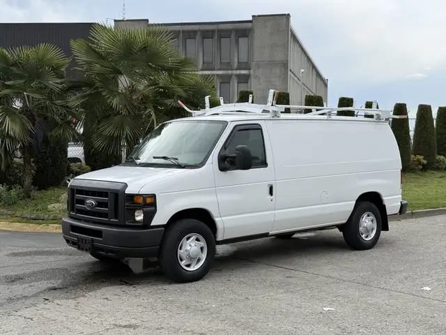 2008 Ford Econoline E-250 Cargo Van with Roof Rack - Photo 5