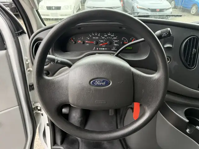 2008 Ford Econoline E-250 Cargo Van with Roof Rack - Photo 25