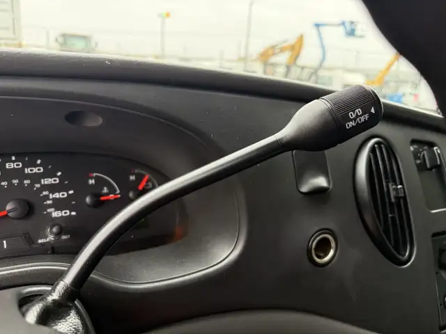 2008 Ford Econoline E-250 Cargo Van with Roof Rack - Photo 26