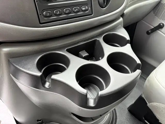 2008 Ford Econoline E-250 Cargo Van with Roof Rack - Photo 30