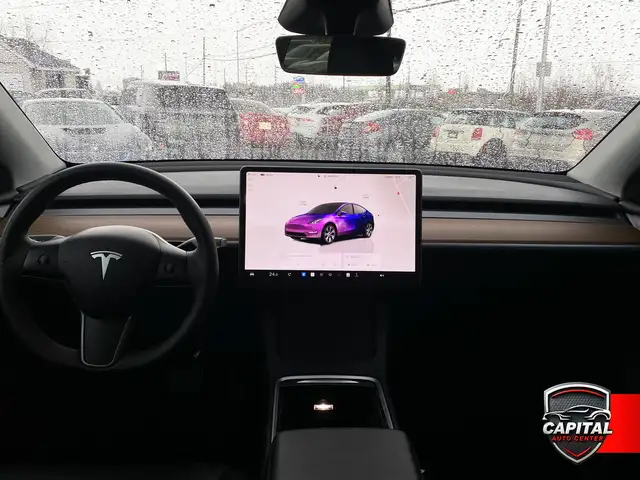 2024 Tesla Model Y Long Range - Photo 8
