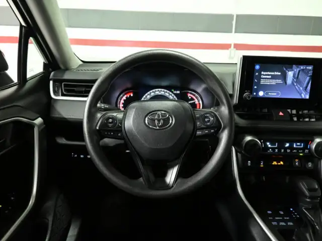 2024 Toyota RAV4 LE No Accident Radar Cruise Lane Assist Blind S - Photo 12