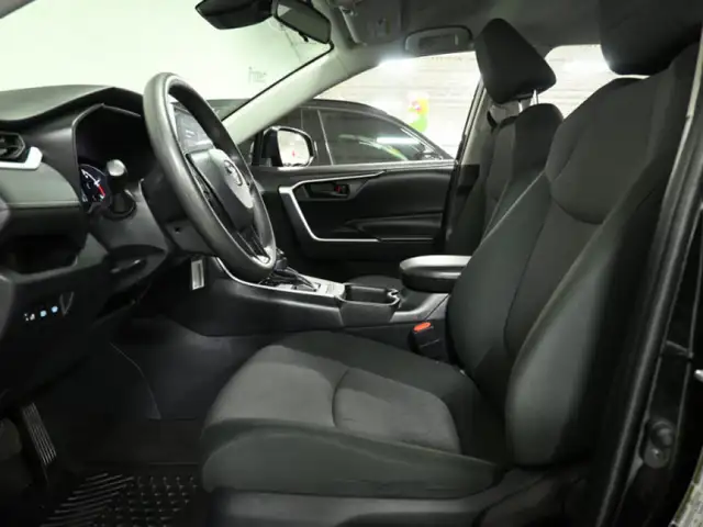 2024 Toyota RAV4 LE No Accident Radar Cruise Lane Assist Blind S - Photo 21