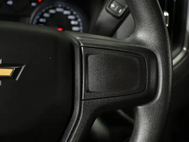 2024 Chevrolet Silverado 1500 Custom No Accident Lane Assist Car - Photo 15