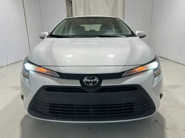 Toyota Corolla Le Auto A/c Caméra 2023 a vendre - Photo 3