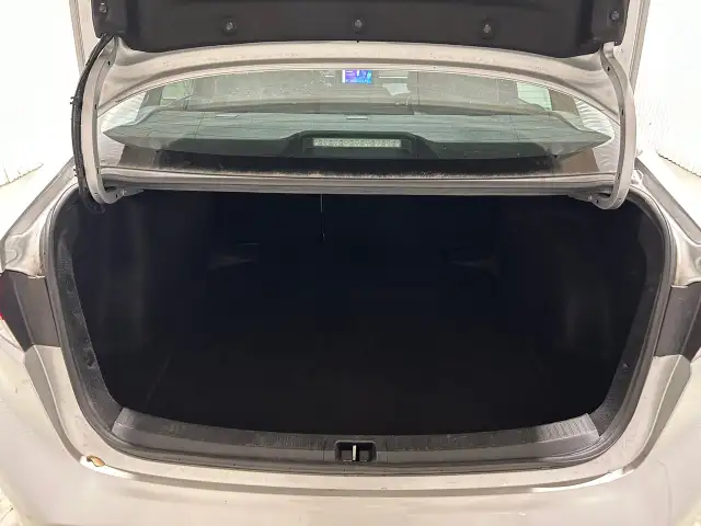 Toyota Corolla Le Auto A/c Caméra 2023 a vendre - Photo 9