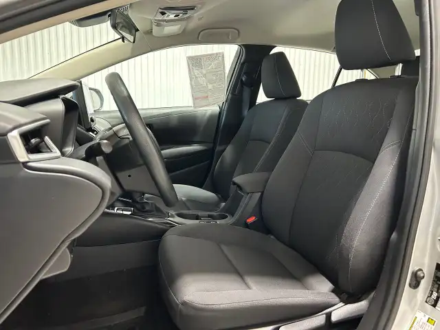 Toyota Corolla Le Auto A/c Caméra 2023 a vendre - Photo 12