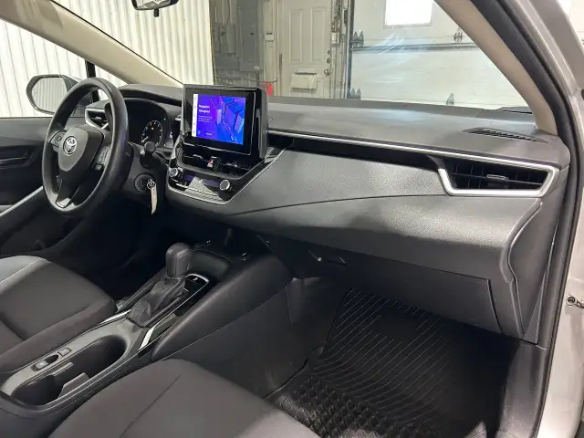 Toyota Corolla Le Auto A/c Caméra 2023 a vendre - Photo 20