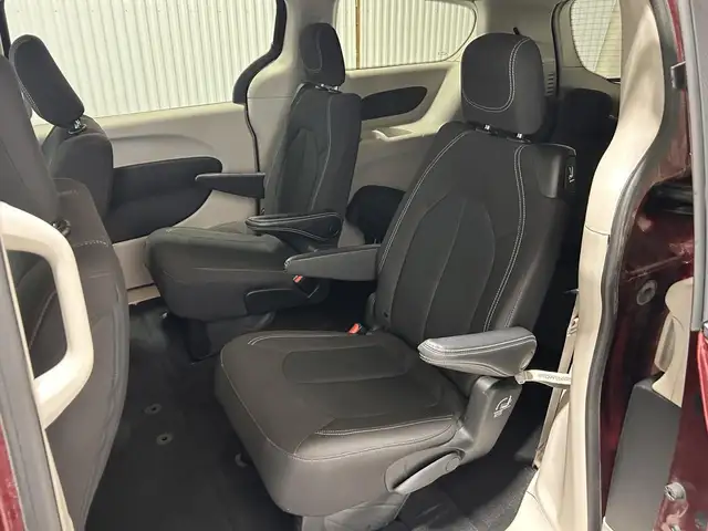 Chrysler Grand Caravan SXT 2RM 2023 à vendre - Photo 11