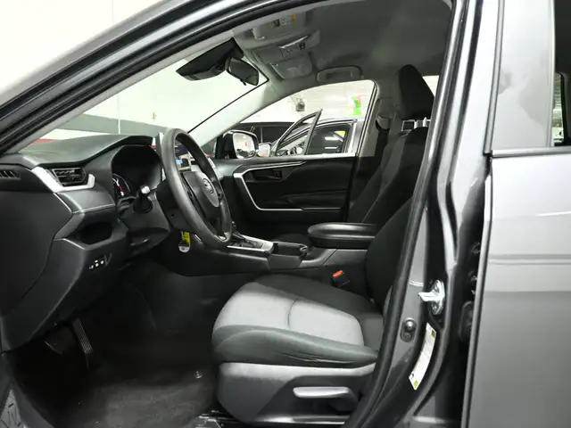 2024 Toyota RAV4 LE No Accident Radar Cruise Lane Assist Blind S - Photo 21