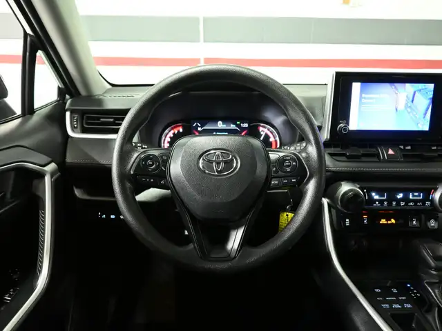 2024 Toyota RAV4 LE No Accident Radar Cruise Lane Assist Blind S - Photo 12