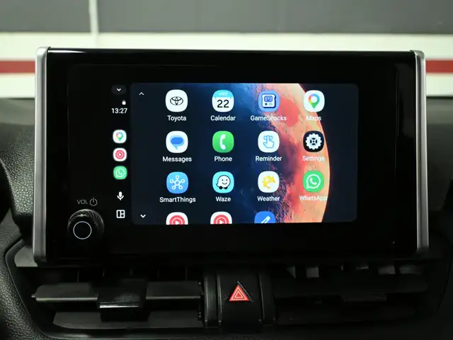 2024 Toyota RAV4 LE No Accident Radar Cruise Lane Assist Blind S - Photo 17