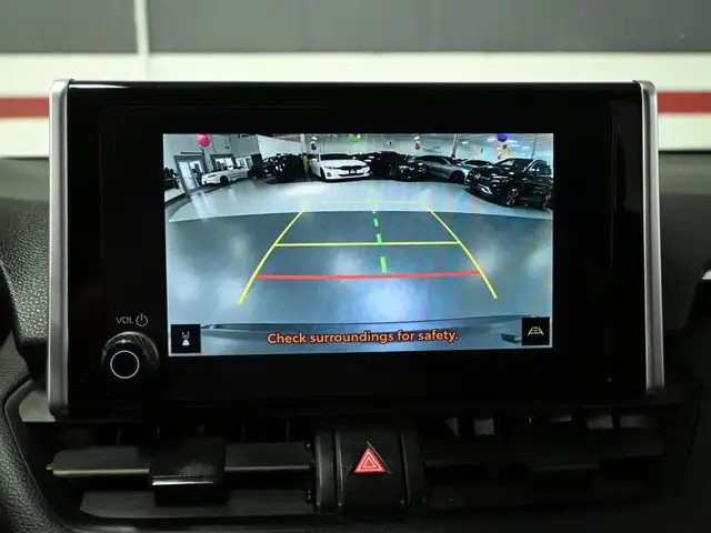 2024 Toyota RAV4 LE No Accident Radar Cruise Lane Assist Blind S - Photo 18