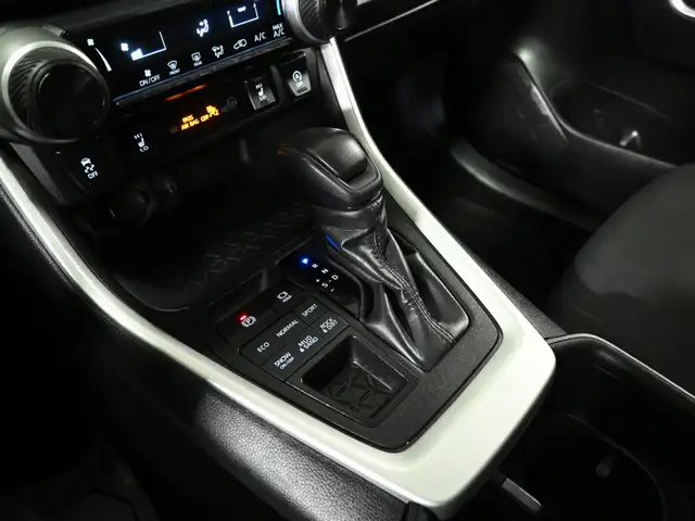 2024 Toyota RAV4 LE No Accident Radar Cruise Lane Assist Blind S - Photo 20