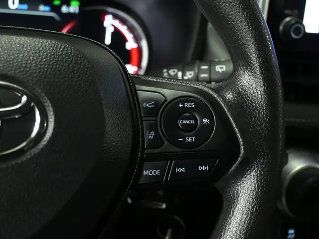 2024 Toyota RAV4 LE Radar Cruise Lane Assist Blind Spot - Photo 16