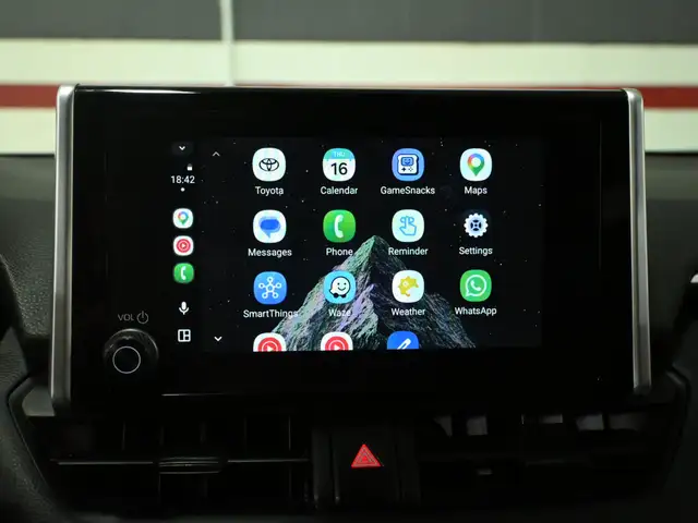 2024 Toyota RAV4 LE Radar Cruise Lane Assist Blind Spot - Photo 17