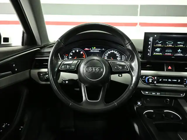 2022 Audi A4 No Accident Sunroof Heated Seats Lane Assist - Photo 12