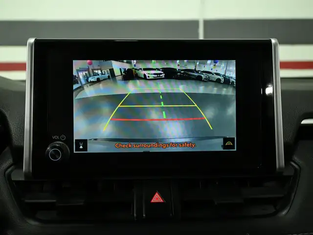2024 Toyota RAV4 LE Radar Cruise Lane Assist Blind Spot - Photo 18